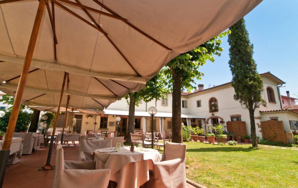 La Bussola Da Gino Hotel Куарата Екстериор снимка